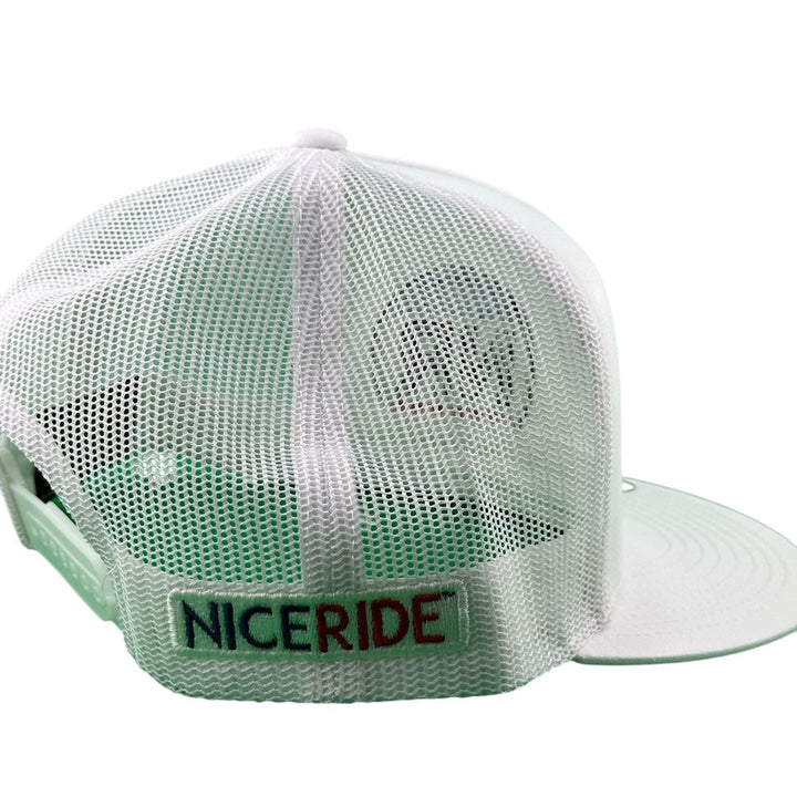 Back view of NICERIDE &