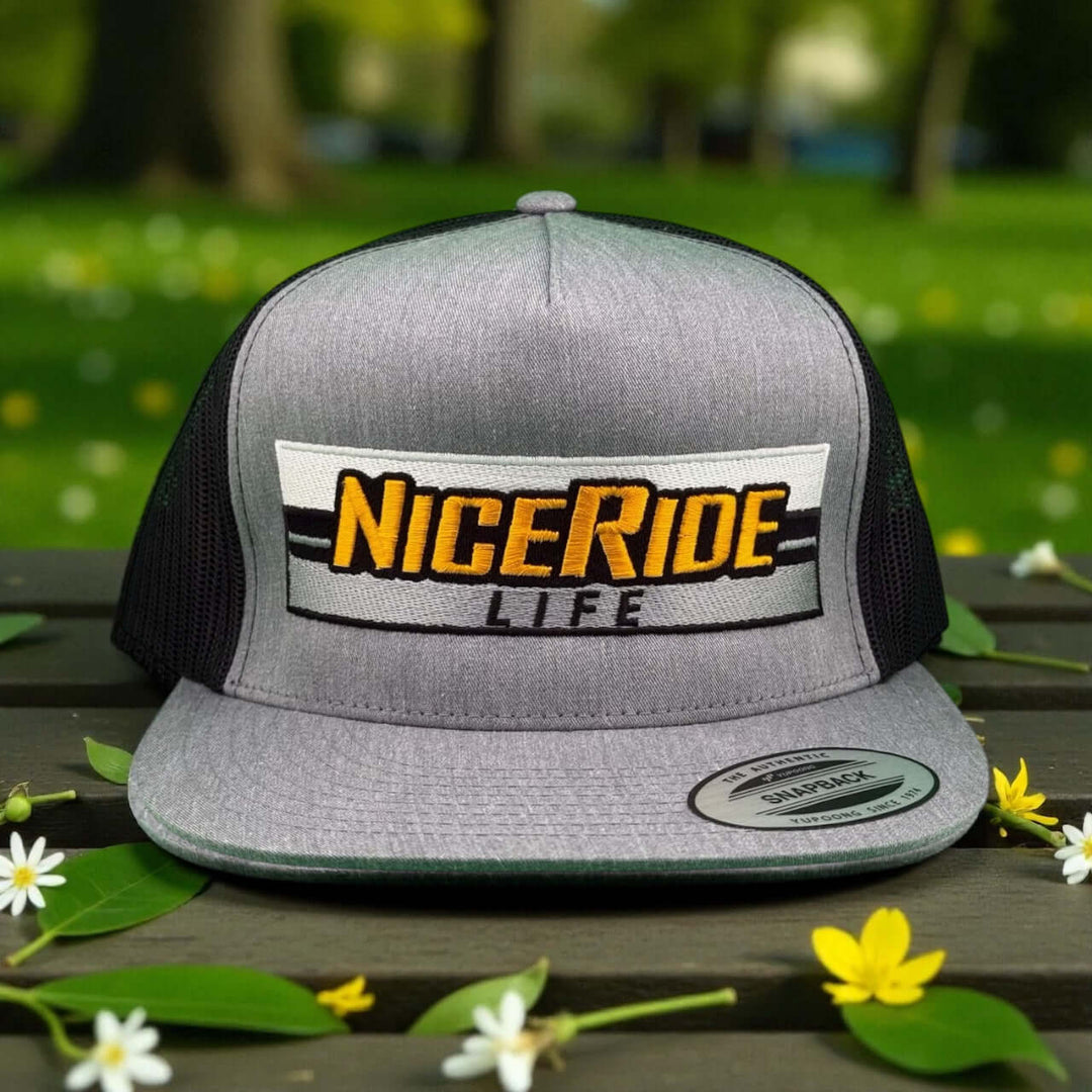MUD 6006 Unisex Adjustable Trucker Hat by Niceride showcasing outdoor style and comfort in a gray color.