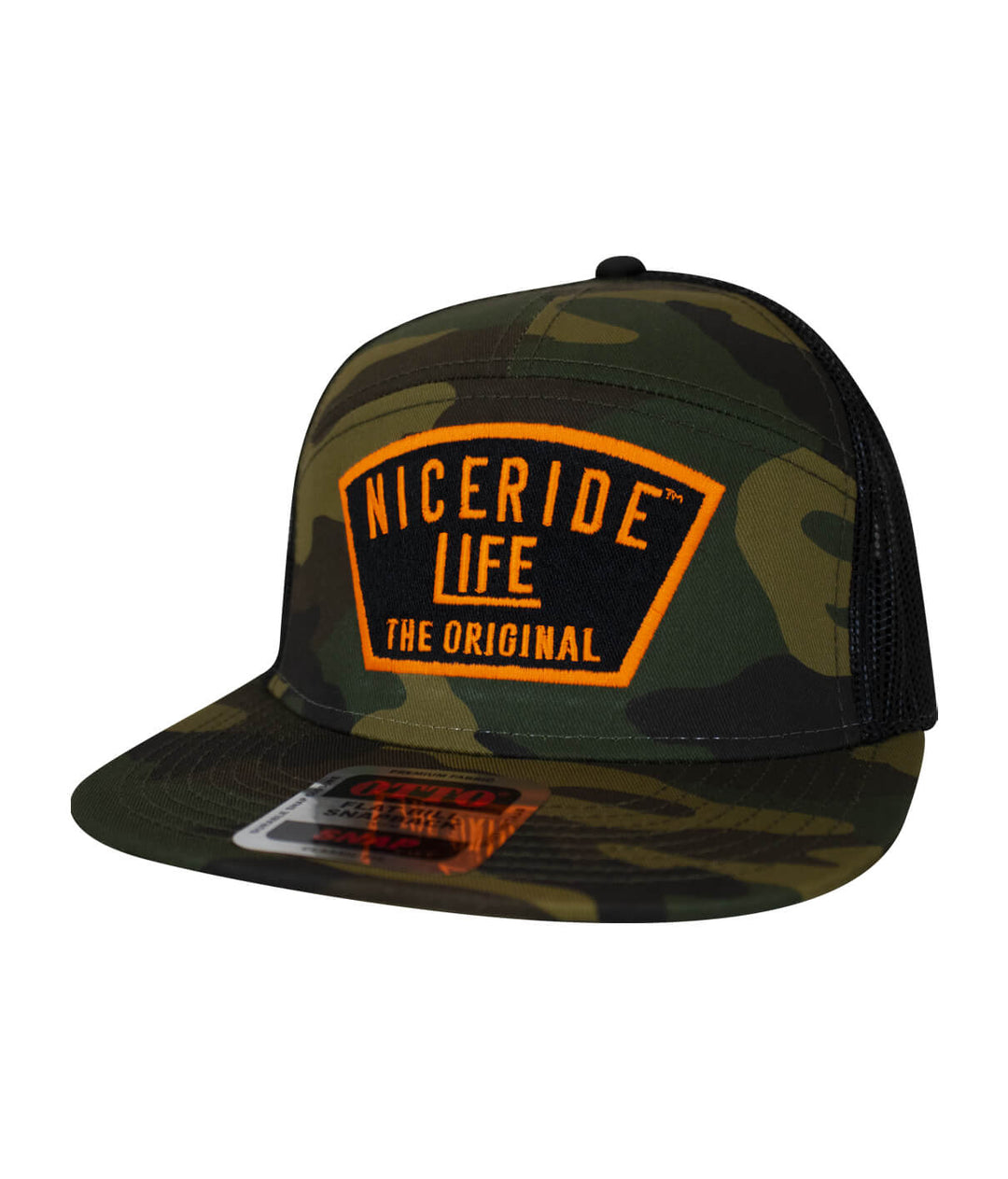 NICERIDE Grinder unisex 7 panel trucker hat in camo with bold logo, perfect for year-round style and comfort.